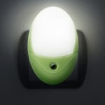 Лампа 220V LED за включване в контакт с датчик сензор зелена