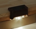 Фотосоларна LED лампа за фасадно или стълбищно осветление